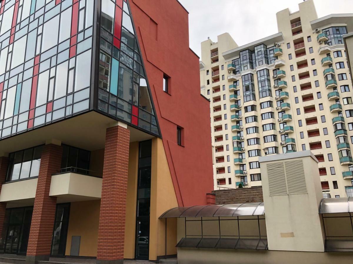 Солнечная Квартира На Ломоносова 71, Вднх 基輔 外观 照片